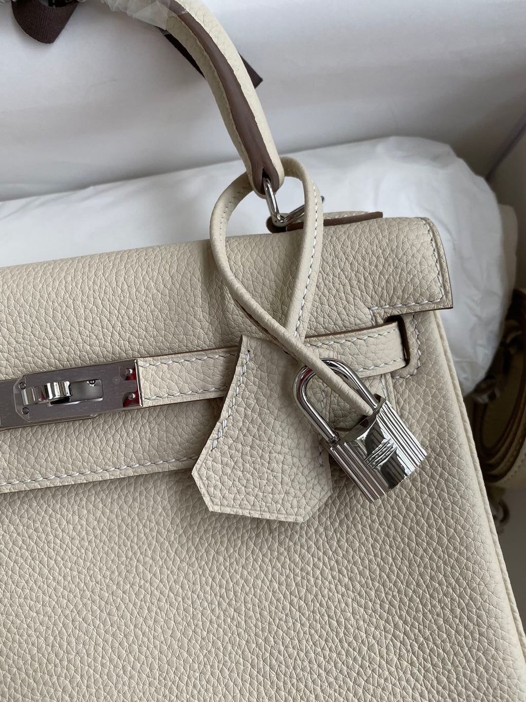 Kelly 25 Togo Leather Bag