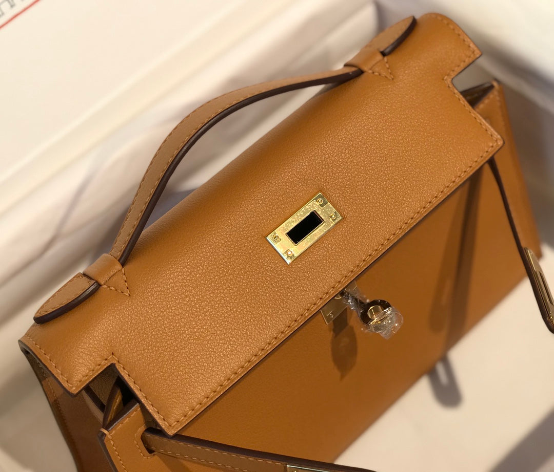 Kelly Pochette 22
