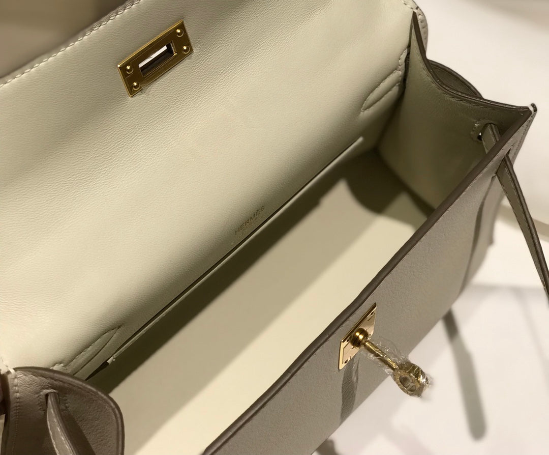Kelly Pochette 22
