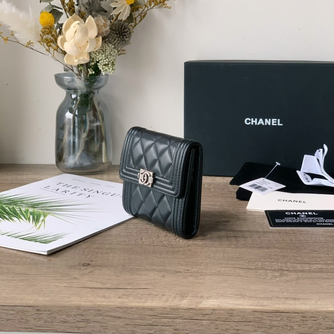 Quilted Leather Compact Flap Wallet