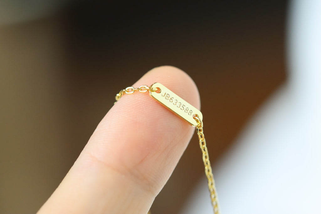 Frivole Gold Flower Necklace with Center Stone