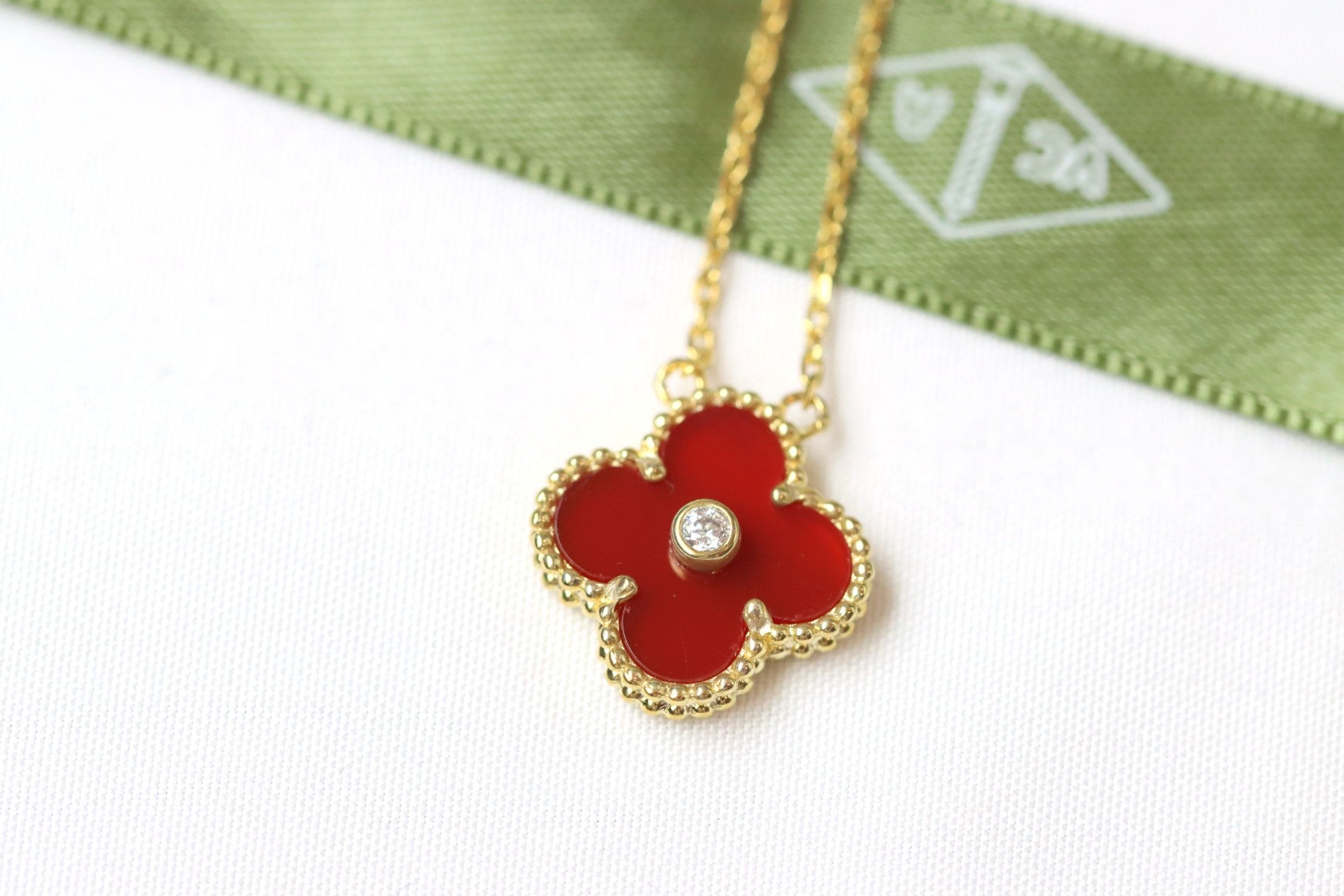 Alhambra Red Carnelian Clover Necklace with Center Stone