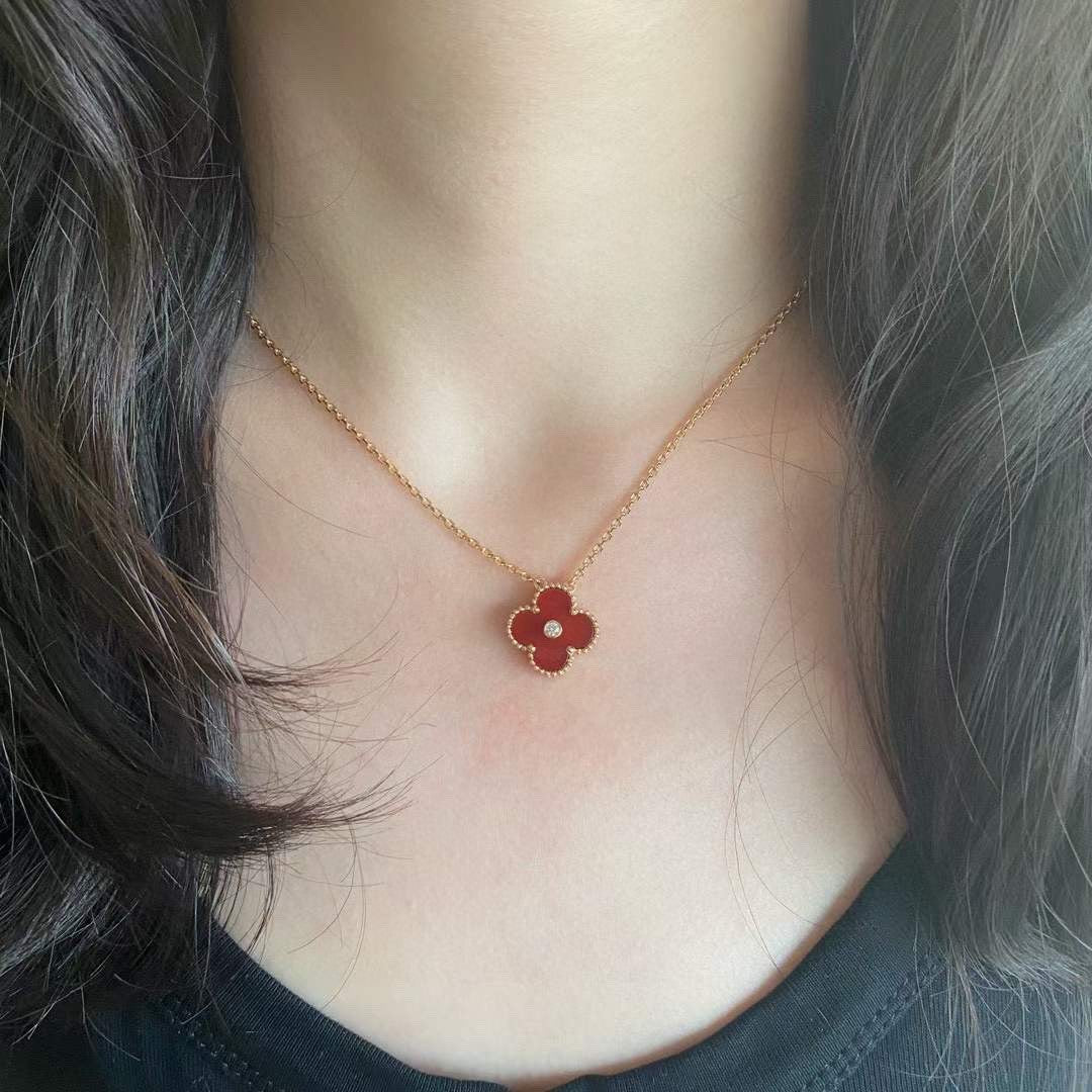 Alhambra Red Carnelian Clover Necklace with Center Stone