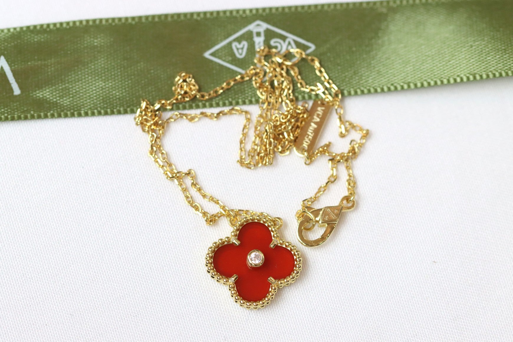 Alhambra Red Carnelian Clover Necklace with Center Stone
