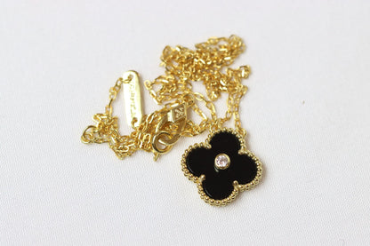 Alhambra Black Onyx Clover Necklace with Center Stone