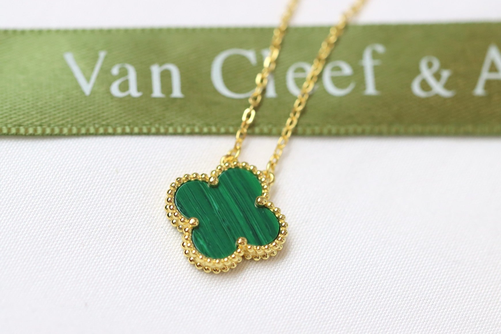 Alhambra Green Malachite Clover Necklace