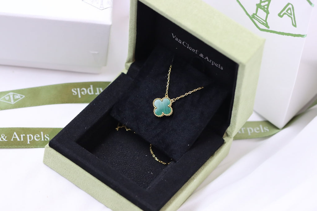 Alhambra Green Malachite Clover Necklace
