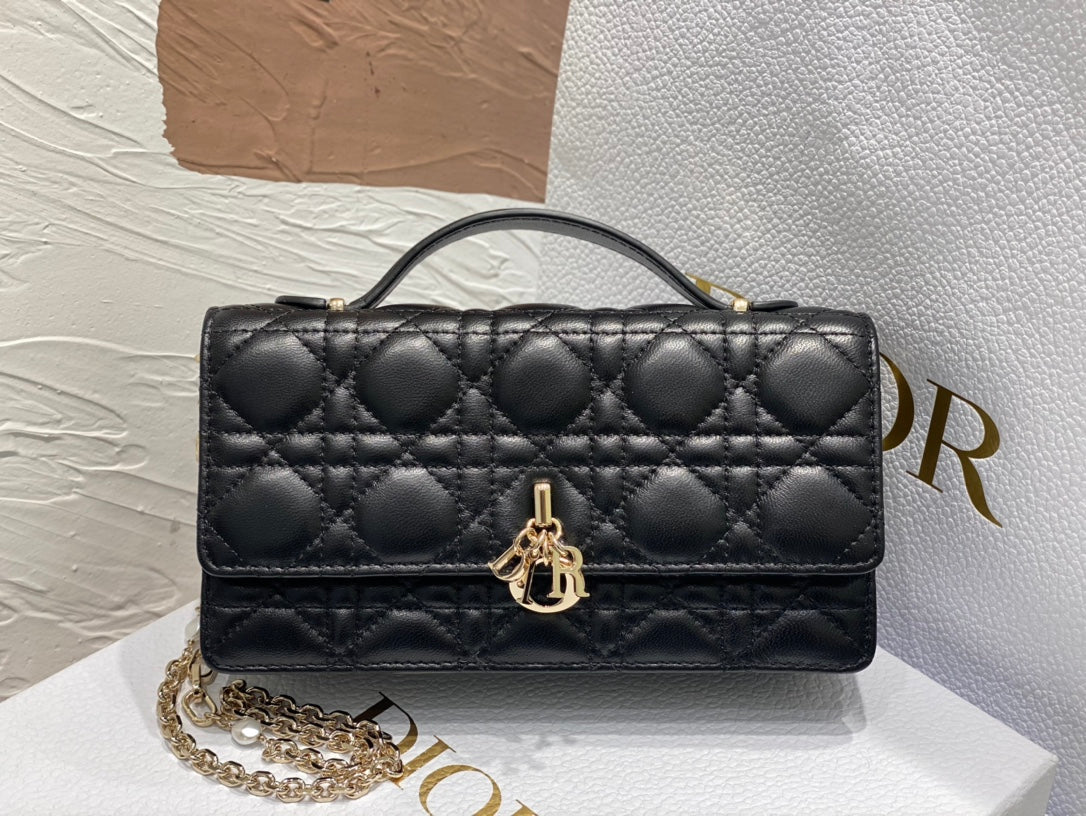 Lady Quilted Flap Bag