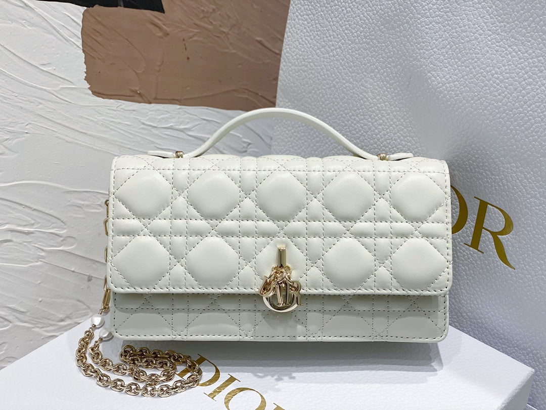 Lady Quilted Flap Bag
