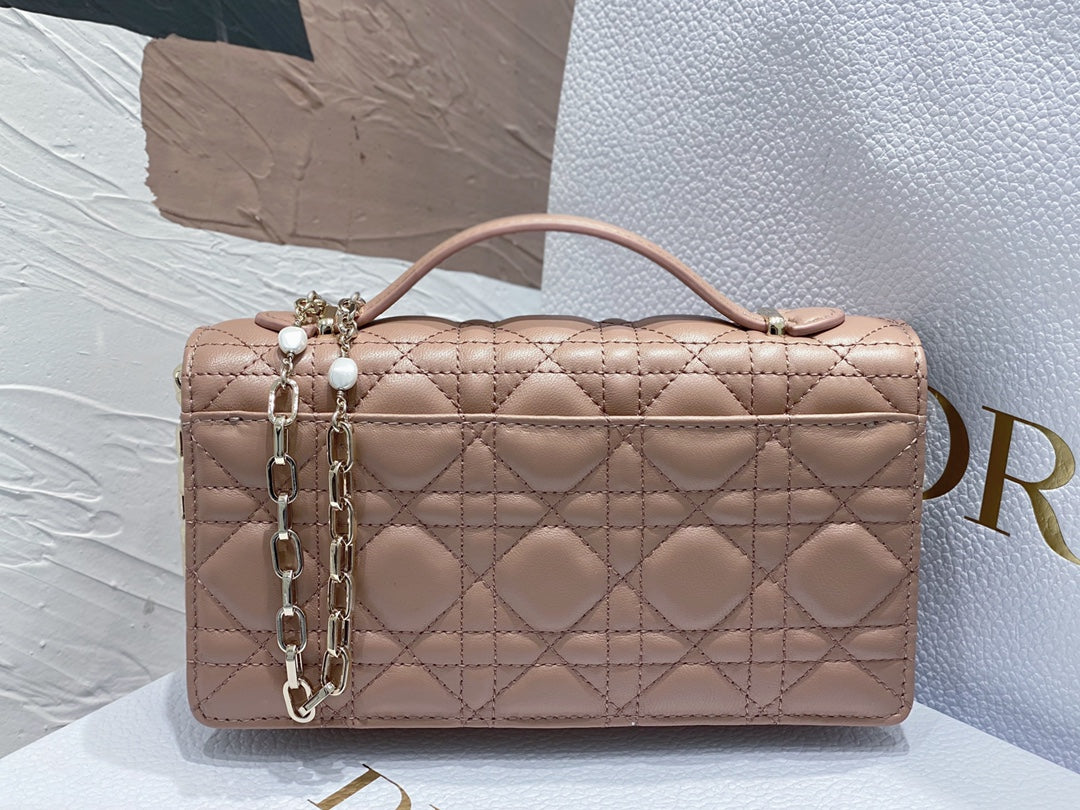 Lady Quilted Flap Bag