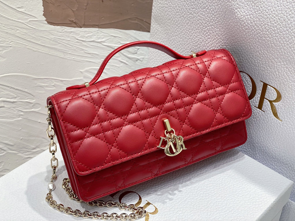 Lady Quilted Flap Bag