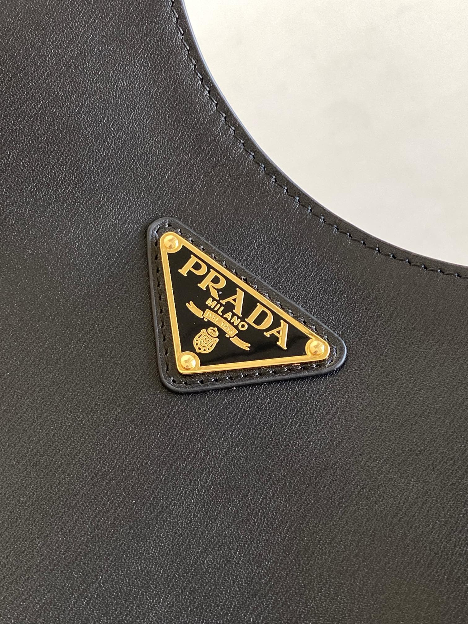 Cleo-Style Smooth Leather Shoulder Bag