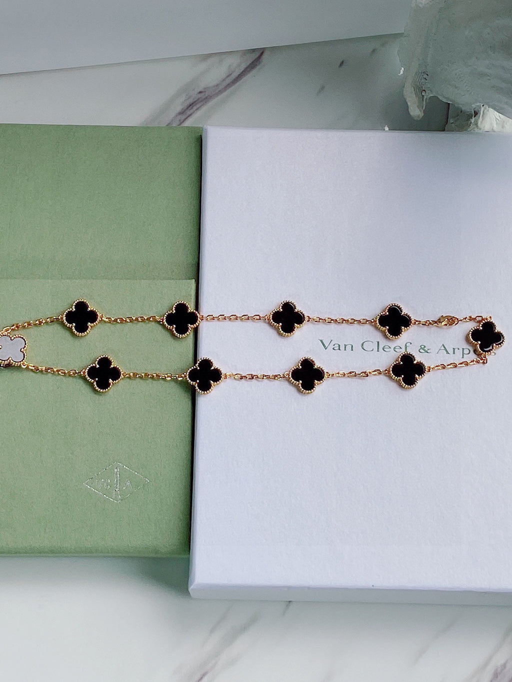 Alhambra Vintage 10 Motif Necklace in Black Onyx