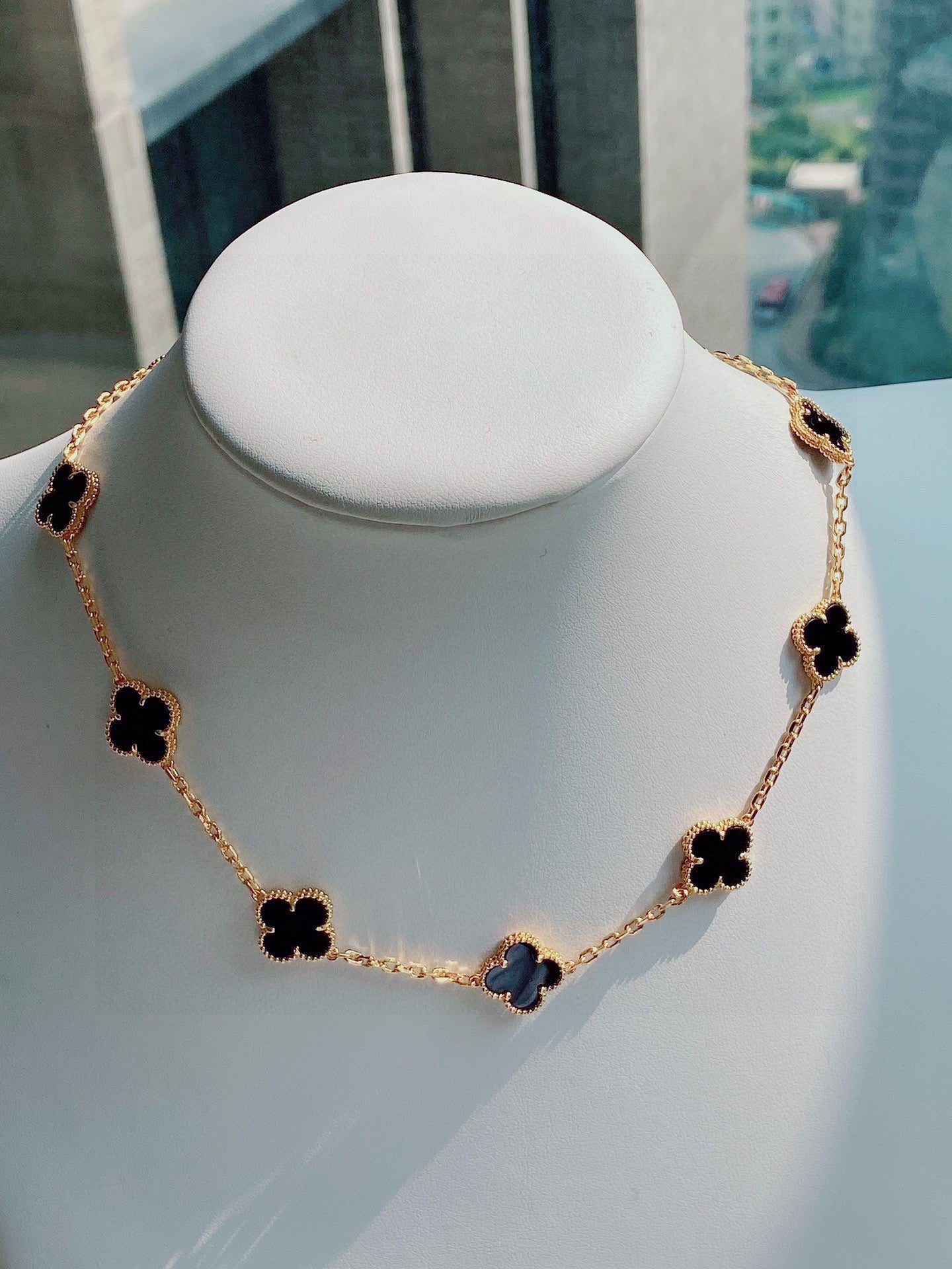 Alhambra Vintage 10 Motif Necklace in Black Onyx