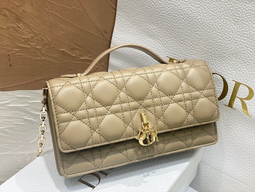Lady Quilted Flap Bag
