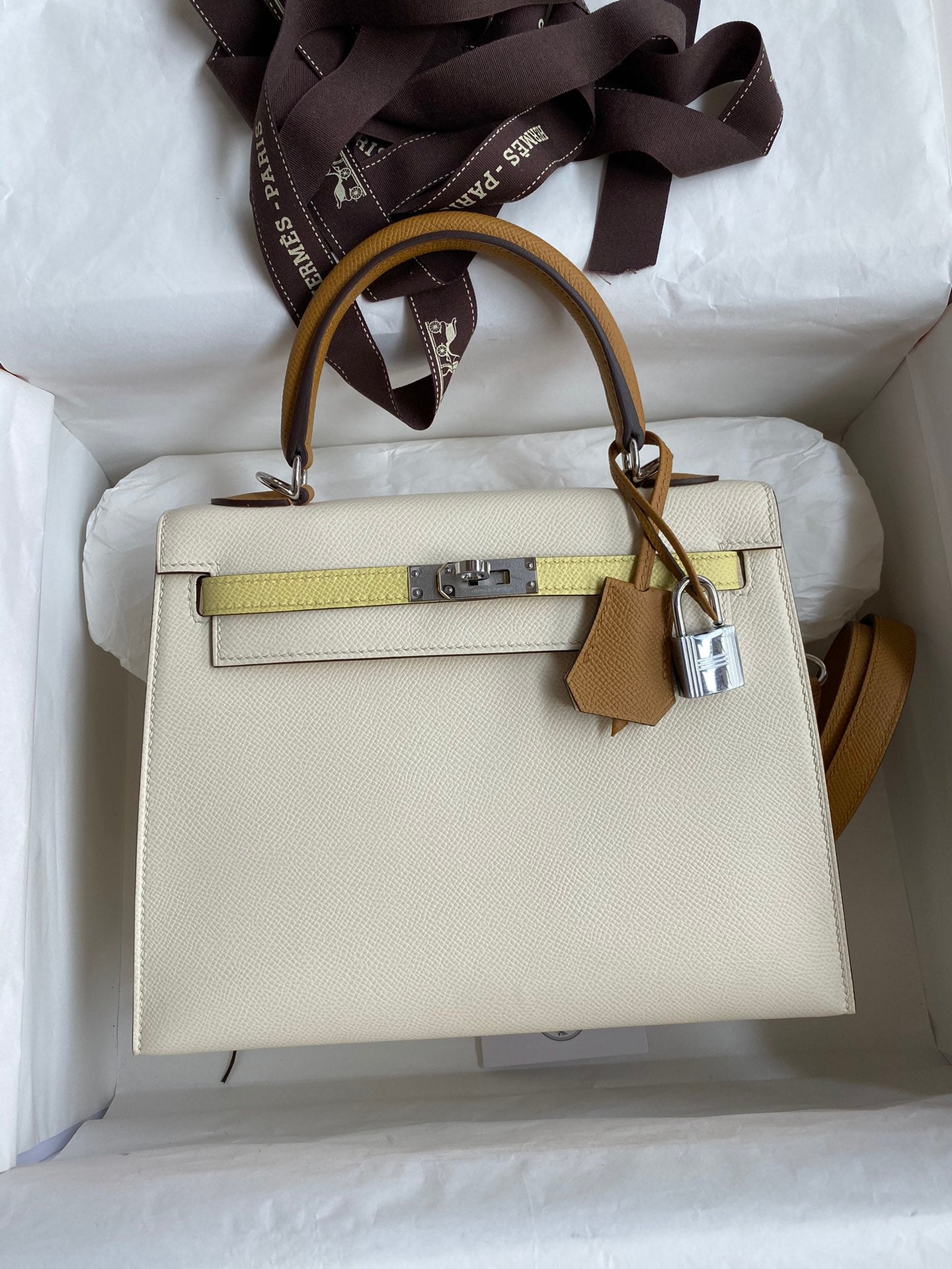 Kelly 25cm Epsom Leather Bag