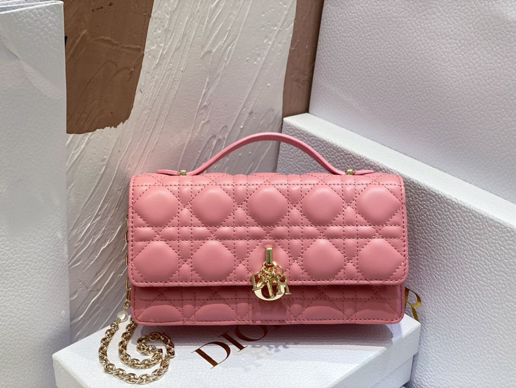 Lady Quilted Flap Bag