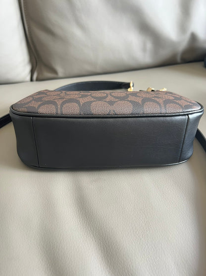 Teri Shoulder Bag