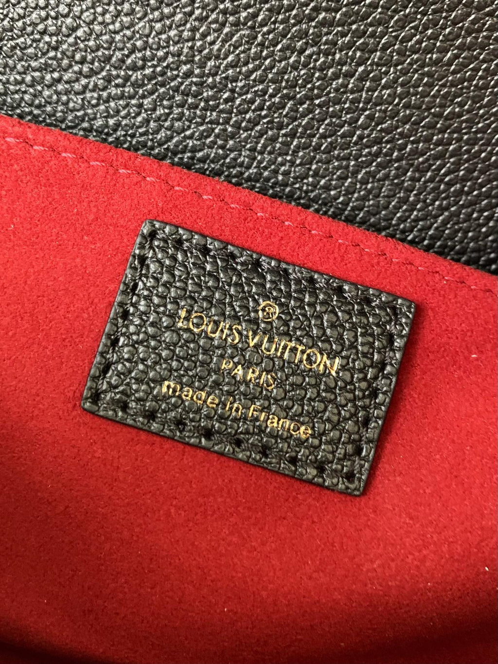 Pochette Métis East West Monogram Leather Bag