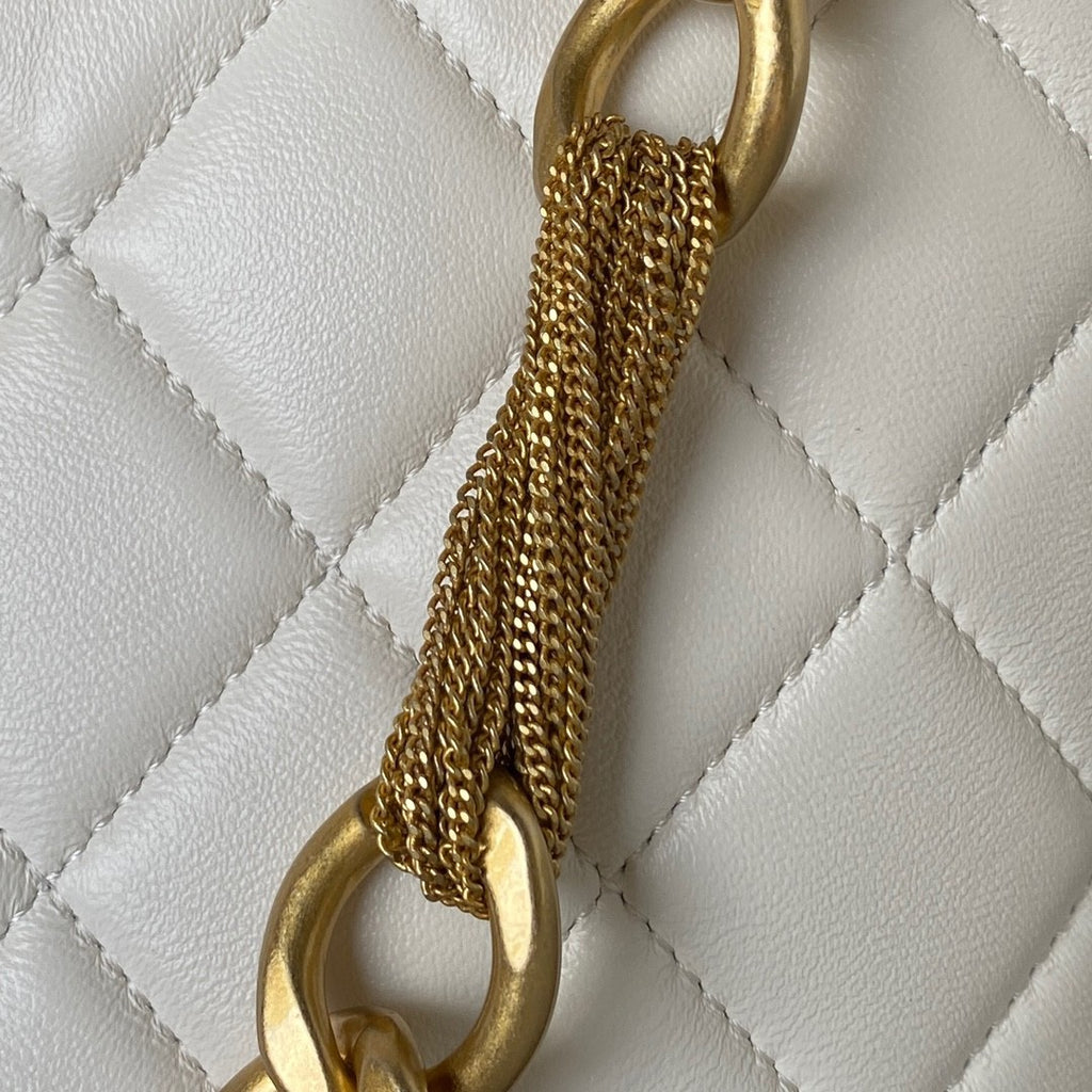 23A Lambskin Quilted CC Chain Hobo