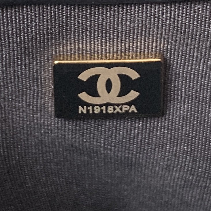 31 Quilted Leather Shopping Bag