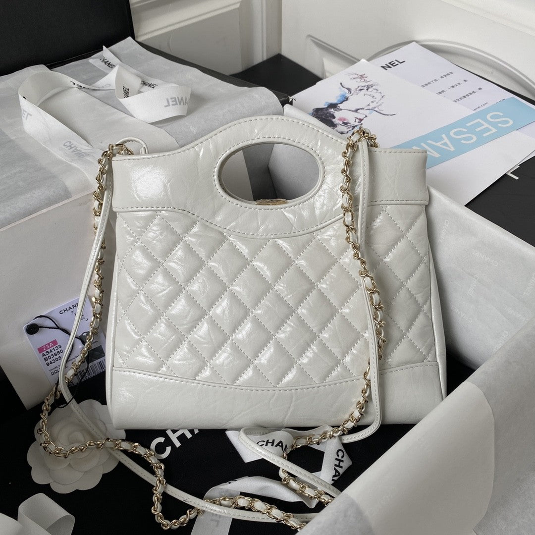31 Quilted Leather Shopping Bag