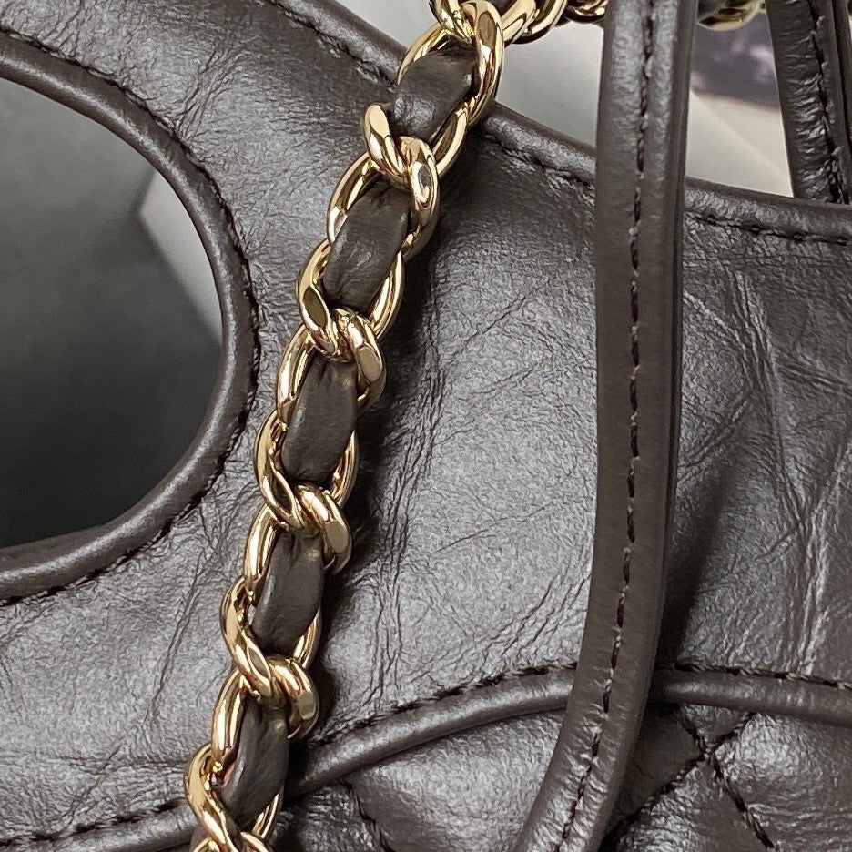 31 Quilted Leather Shopping Bag