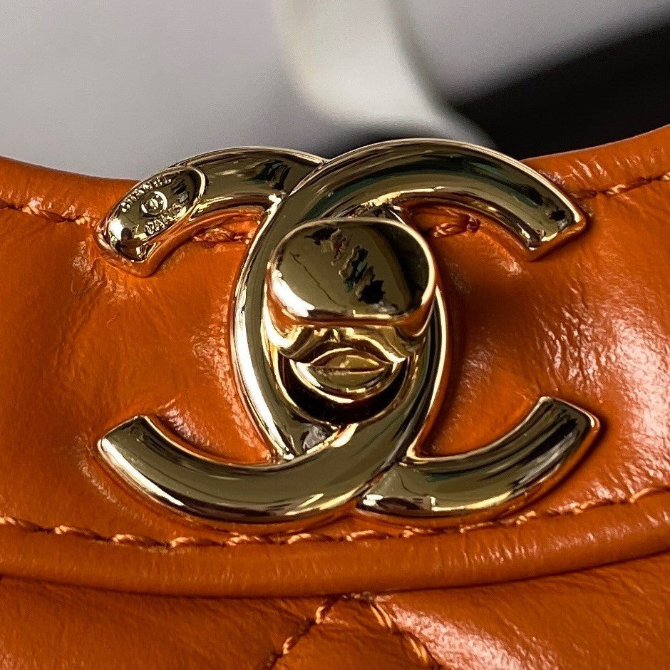 31 Quilted Leather Shopping Bag