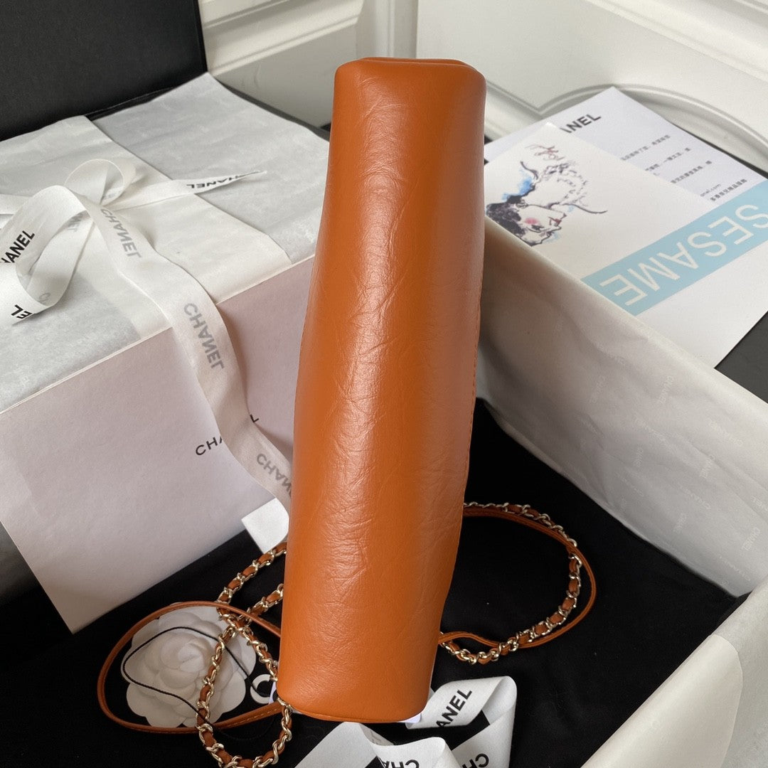 31 Quilted Leather Shopping Bag