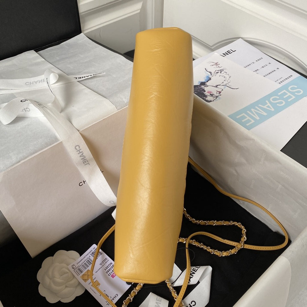 31 Quilted Leather Shopping Bag