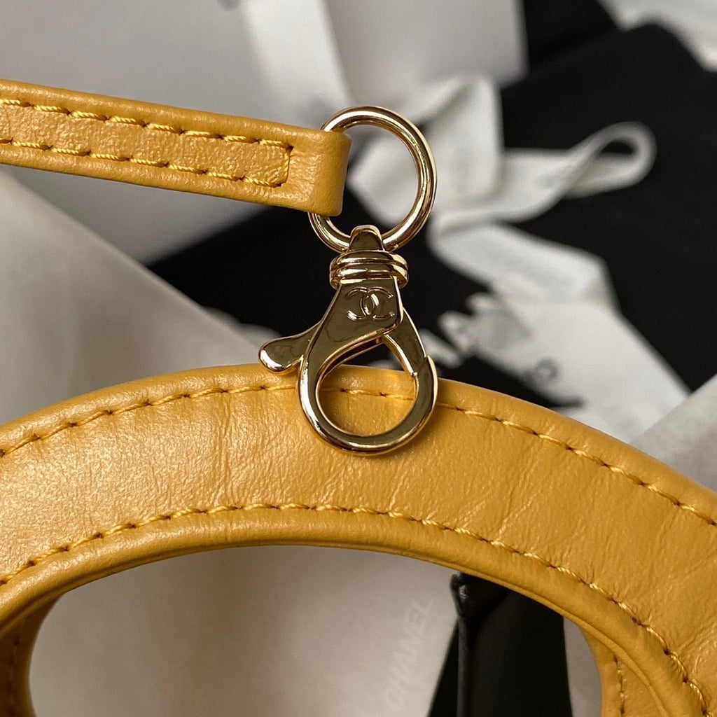 31 Quilted Leather Shopping Bag