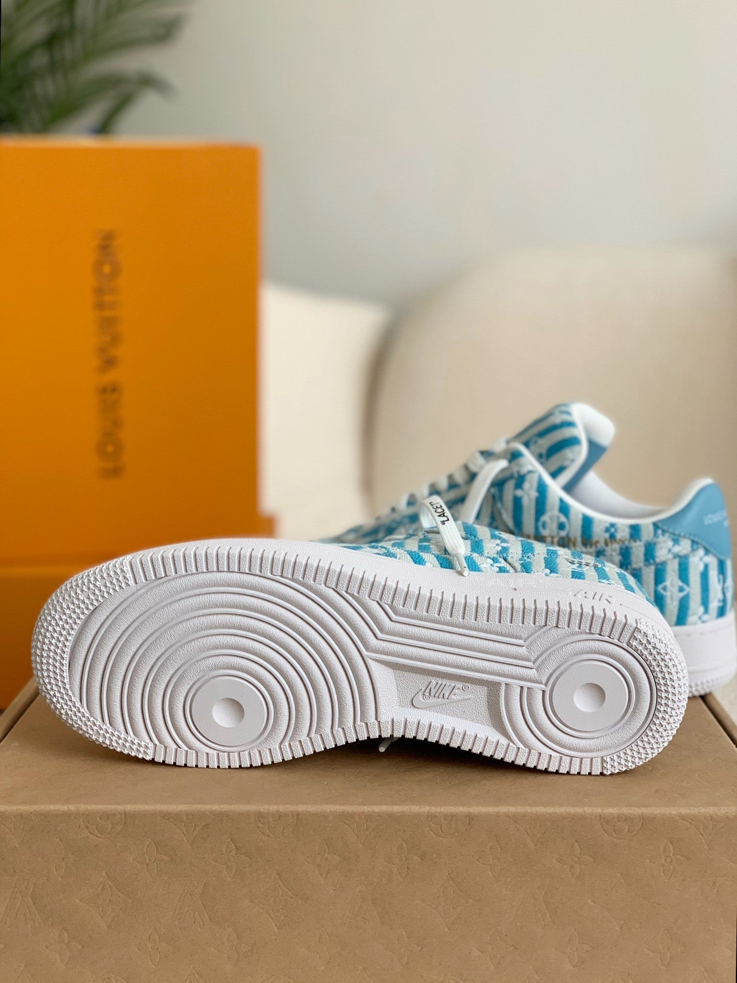 Trainer x Air Sneaker