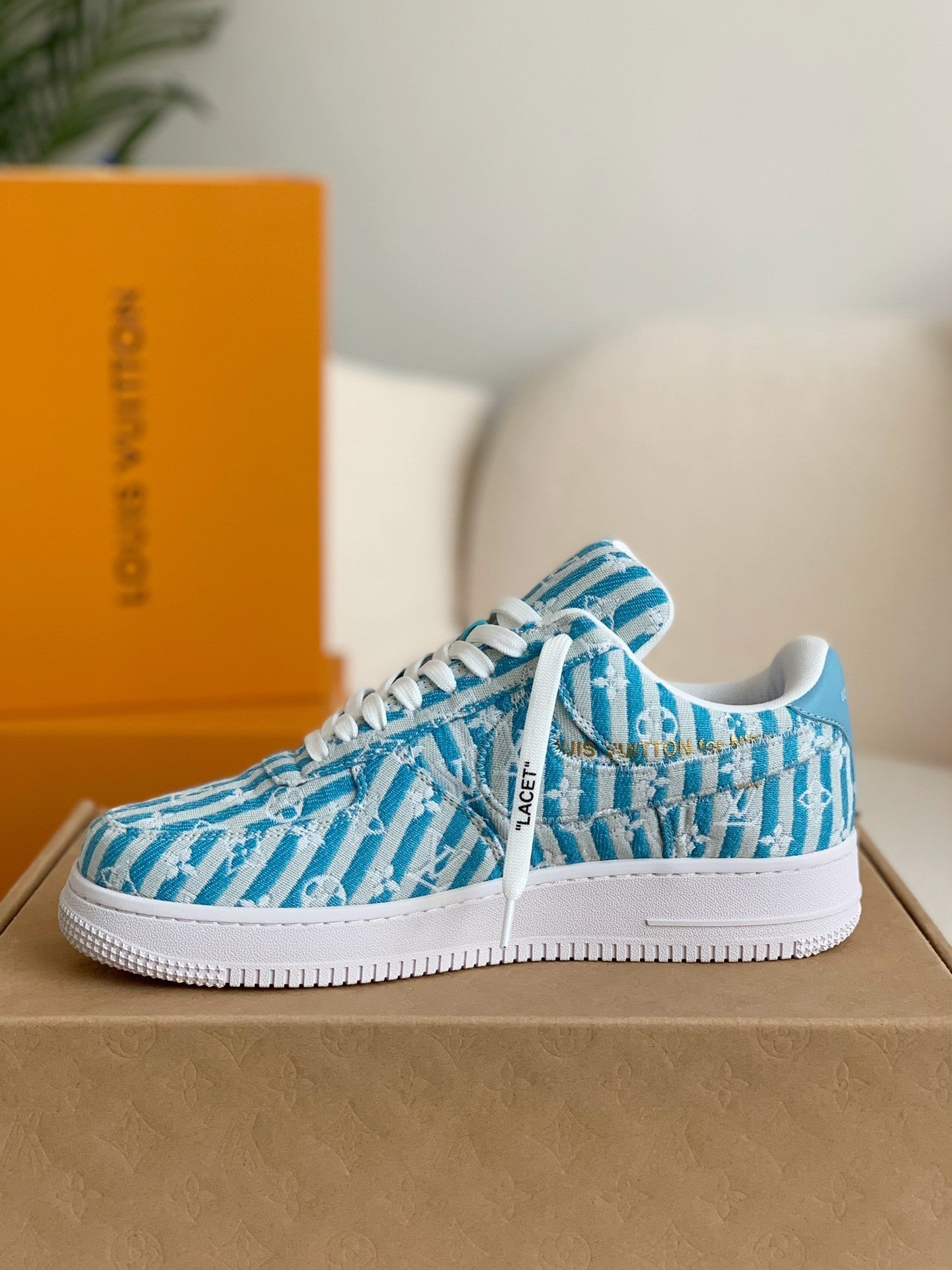 Trainer x Air Sneaker