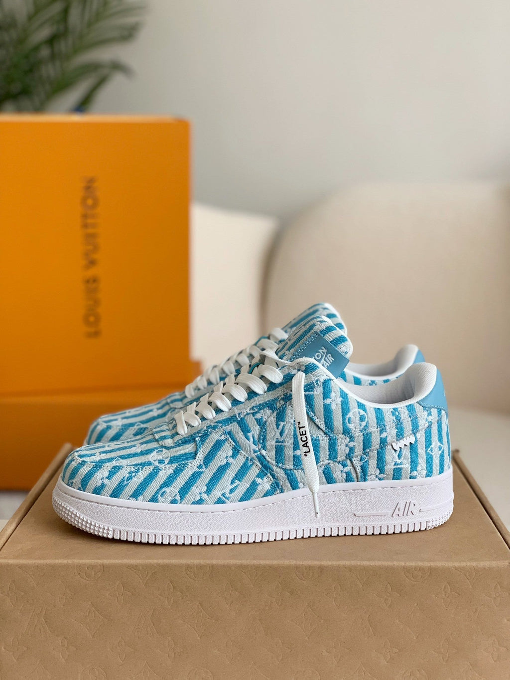 Trainer x Air Sneaker