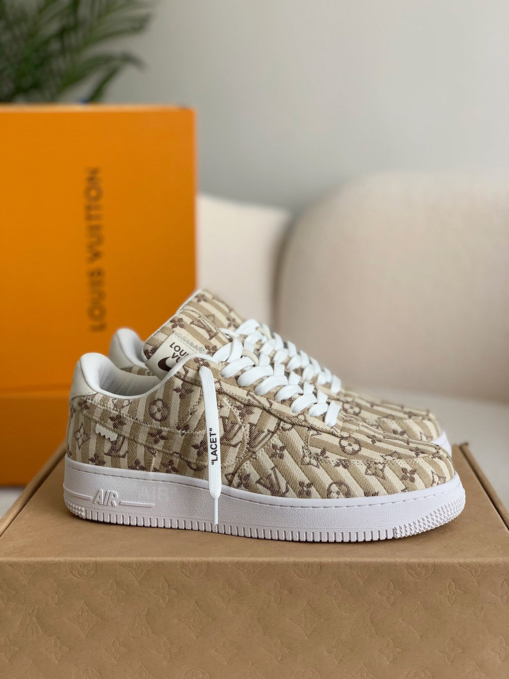 Trainer x Air Sneaker