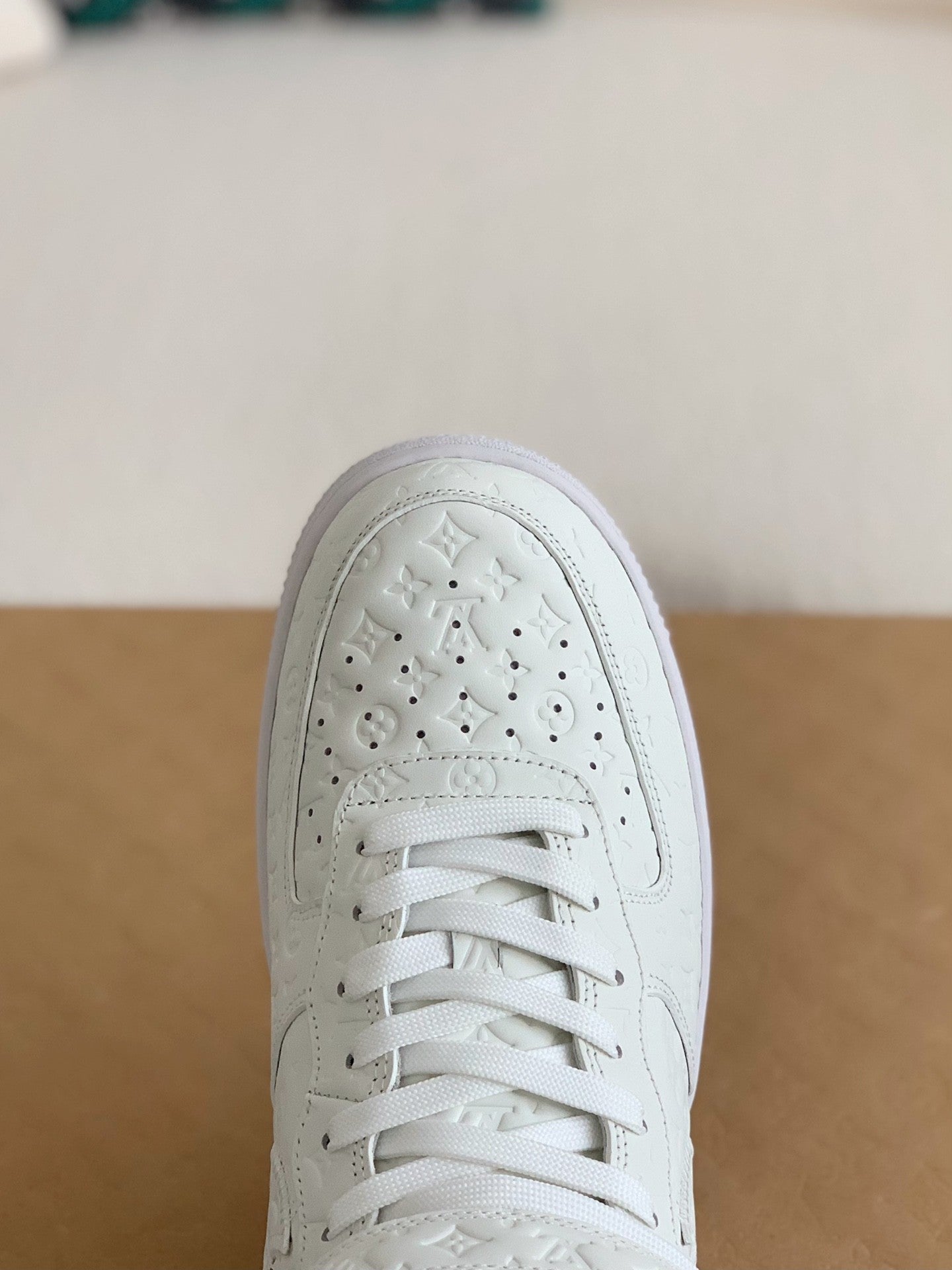 Trainer x Air High Sneaker