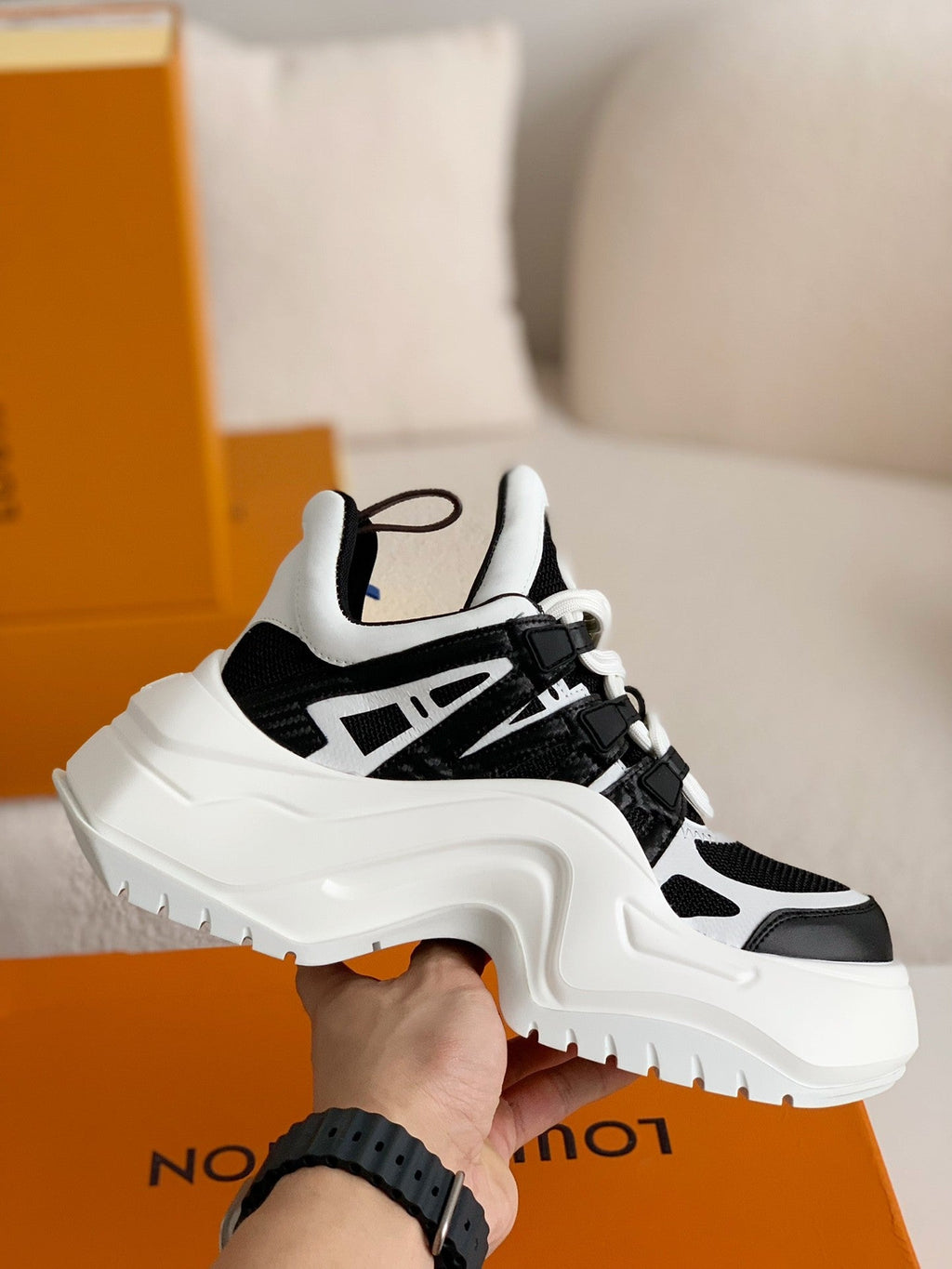 Archlight Sneaker
