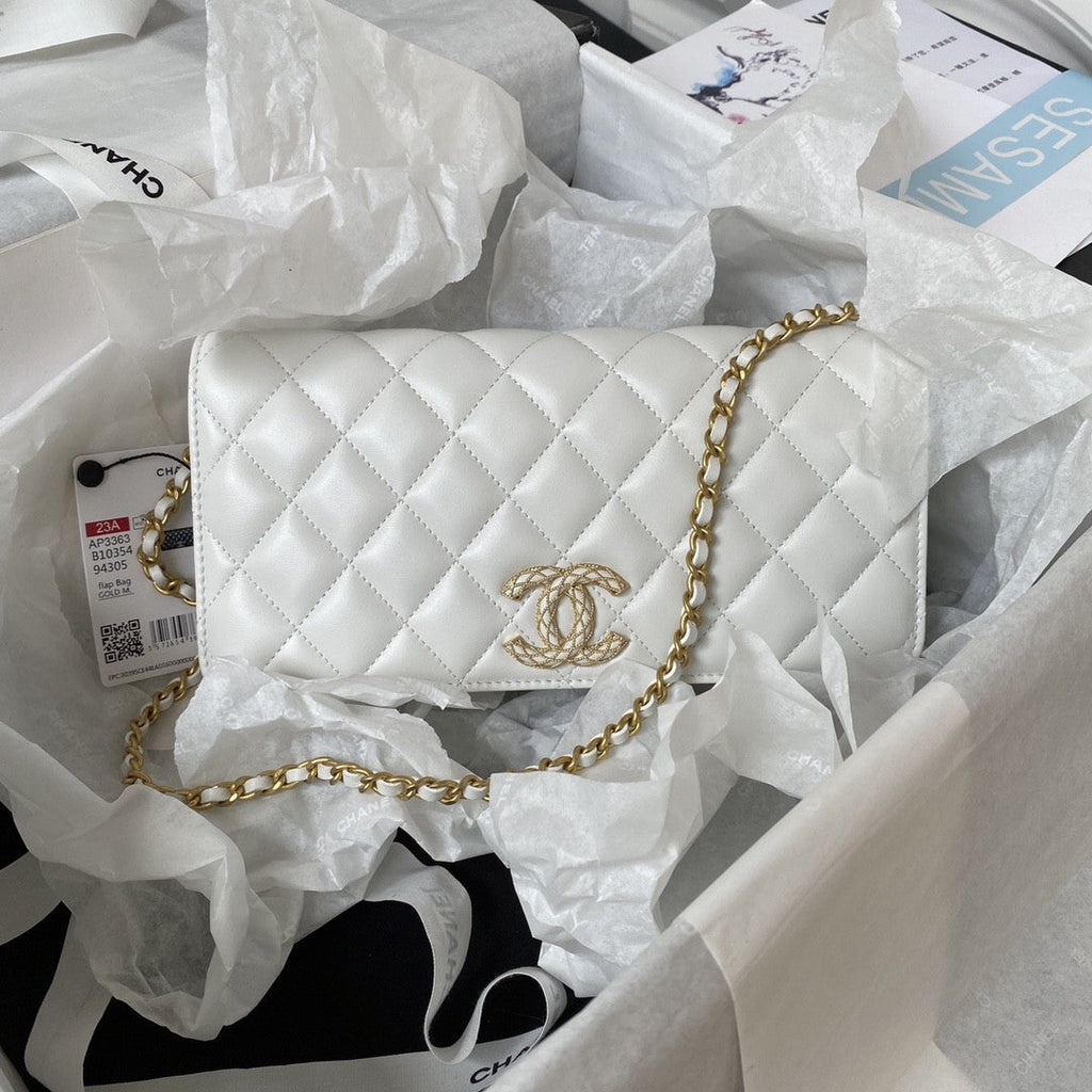 Wallet on Chain (WOC)