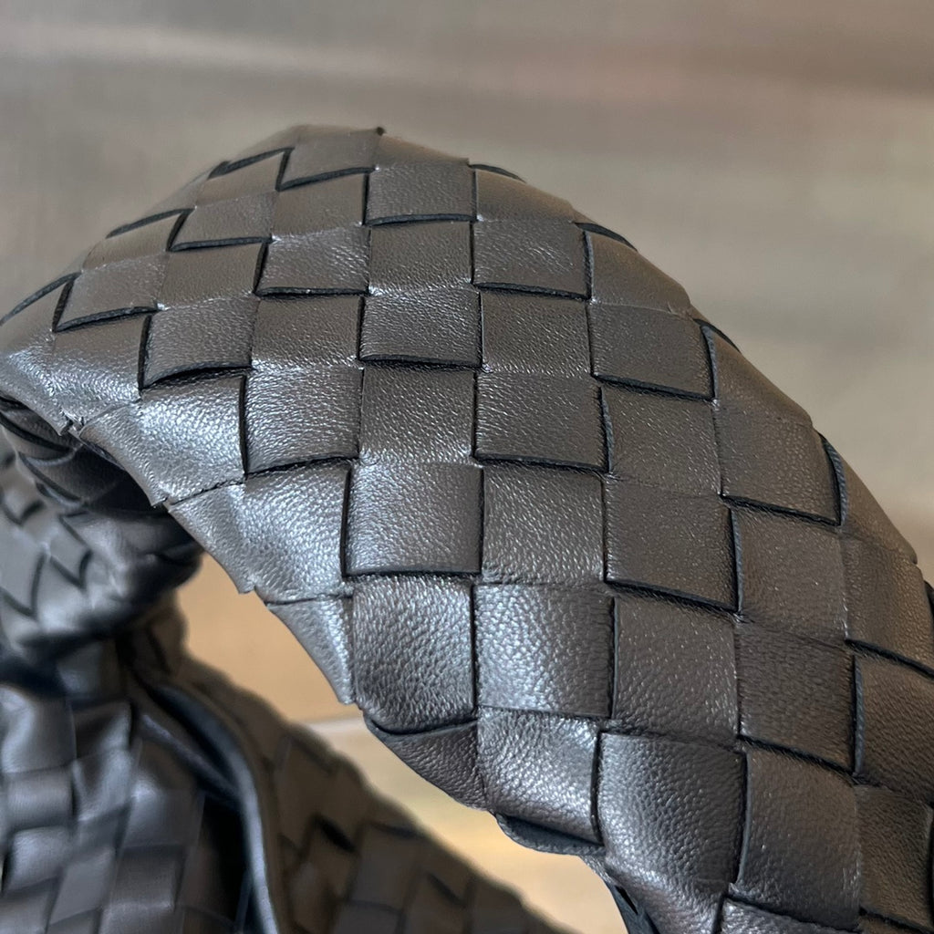 Small Hop Woven Leather Bag