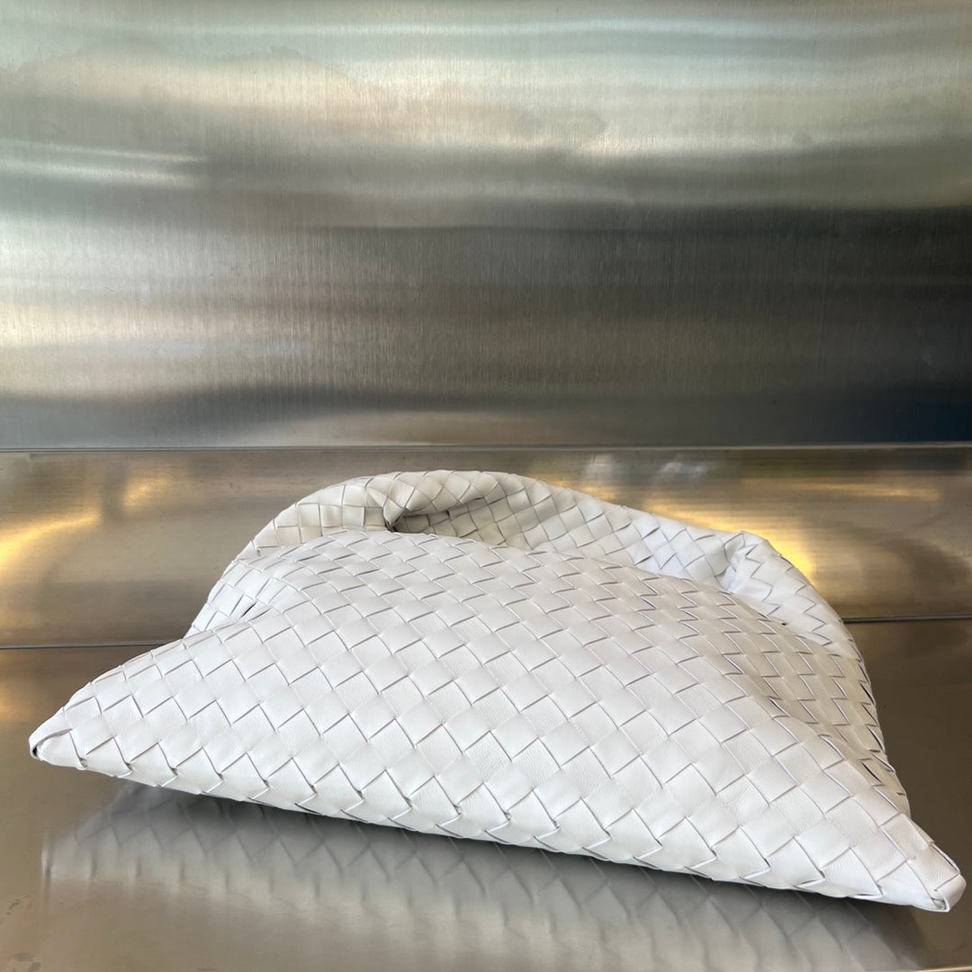 Small Hop Woven Leather Bag