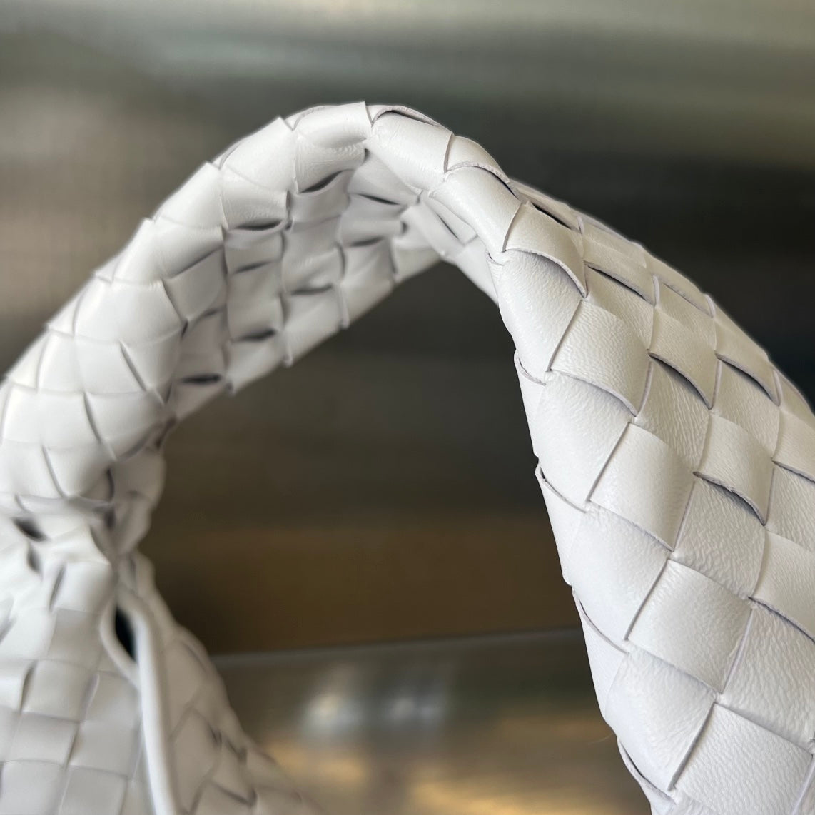 Small Hop Woven Leather Bag