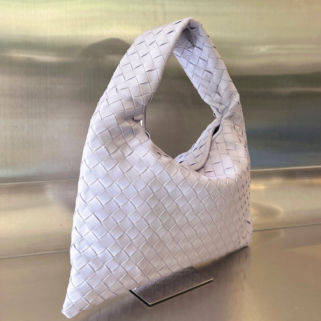 Small Hop Woven Leather Bag