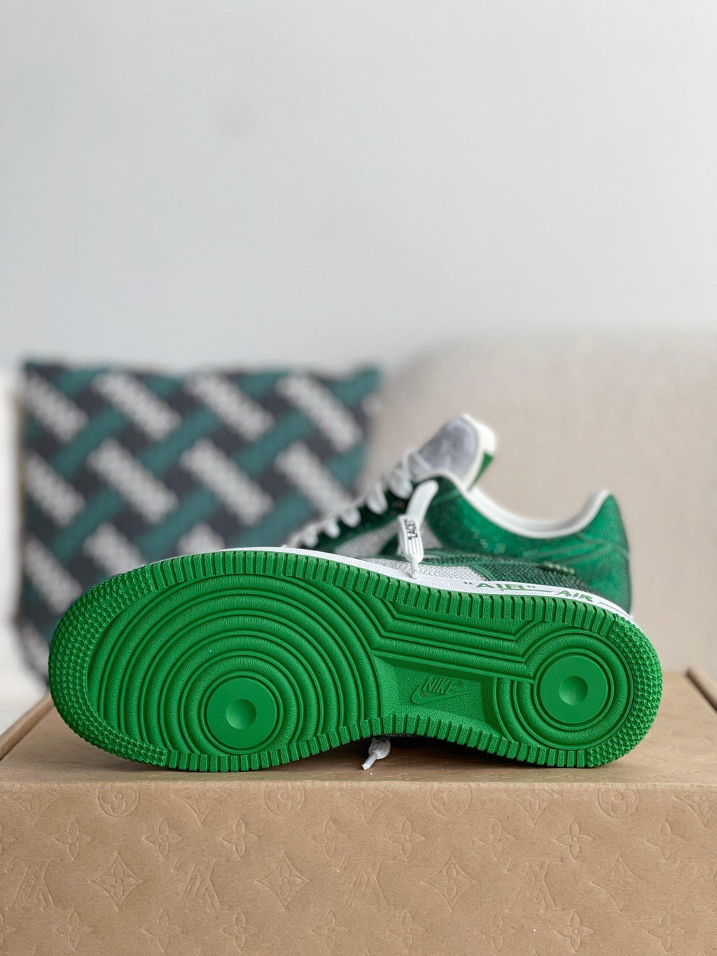 Trainer x Air Sneaker