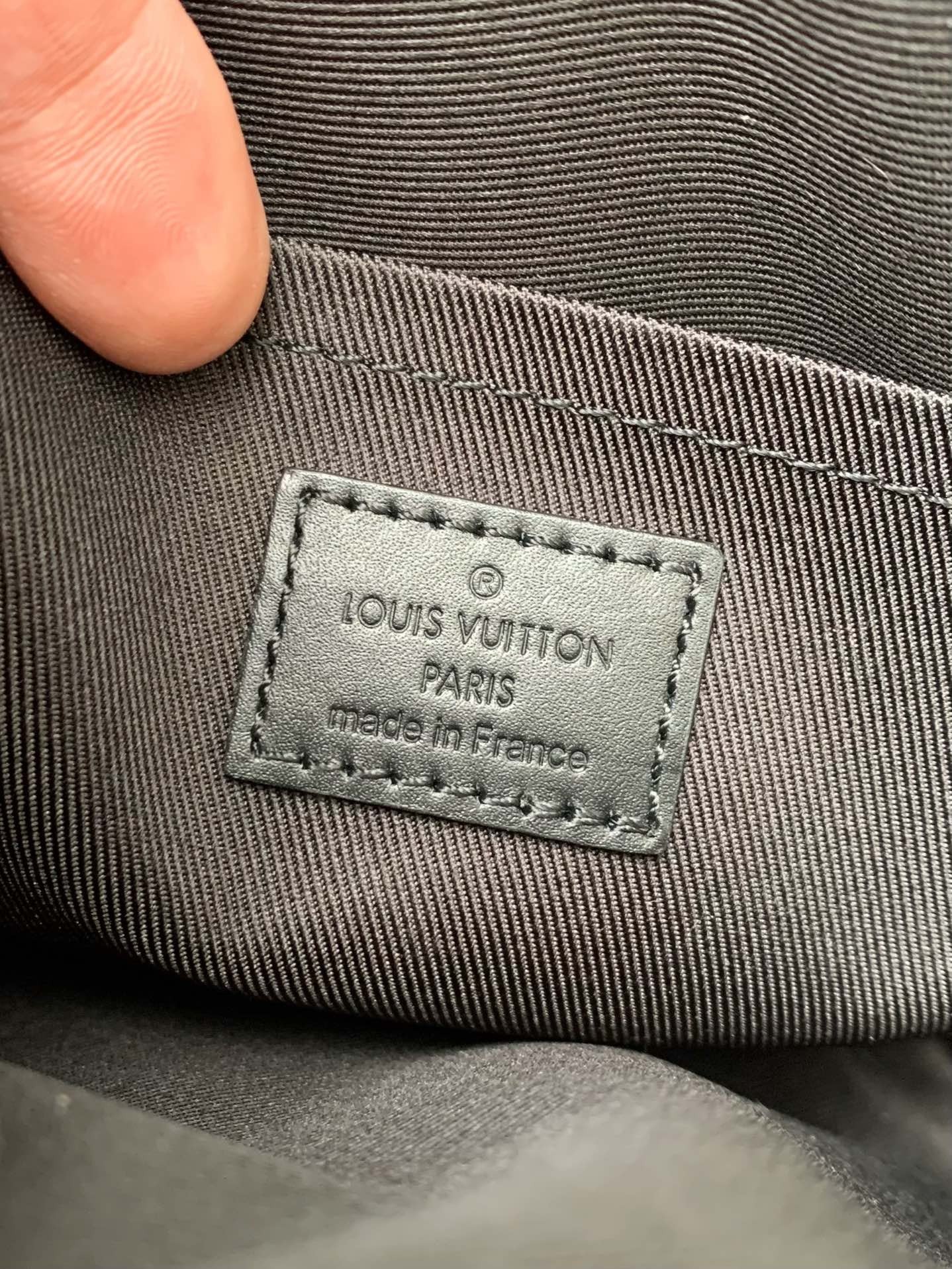 Steamer Messenger Bag