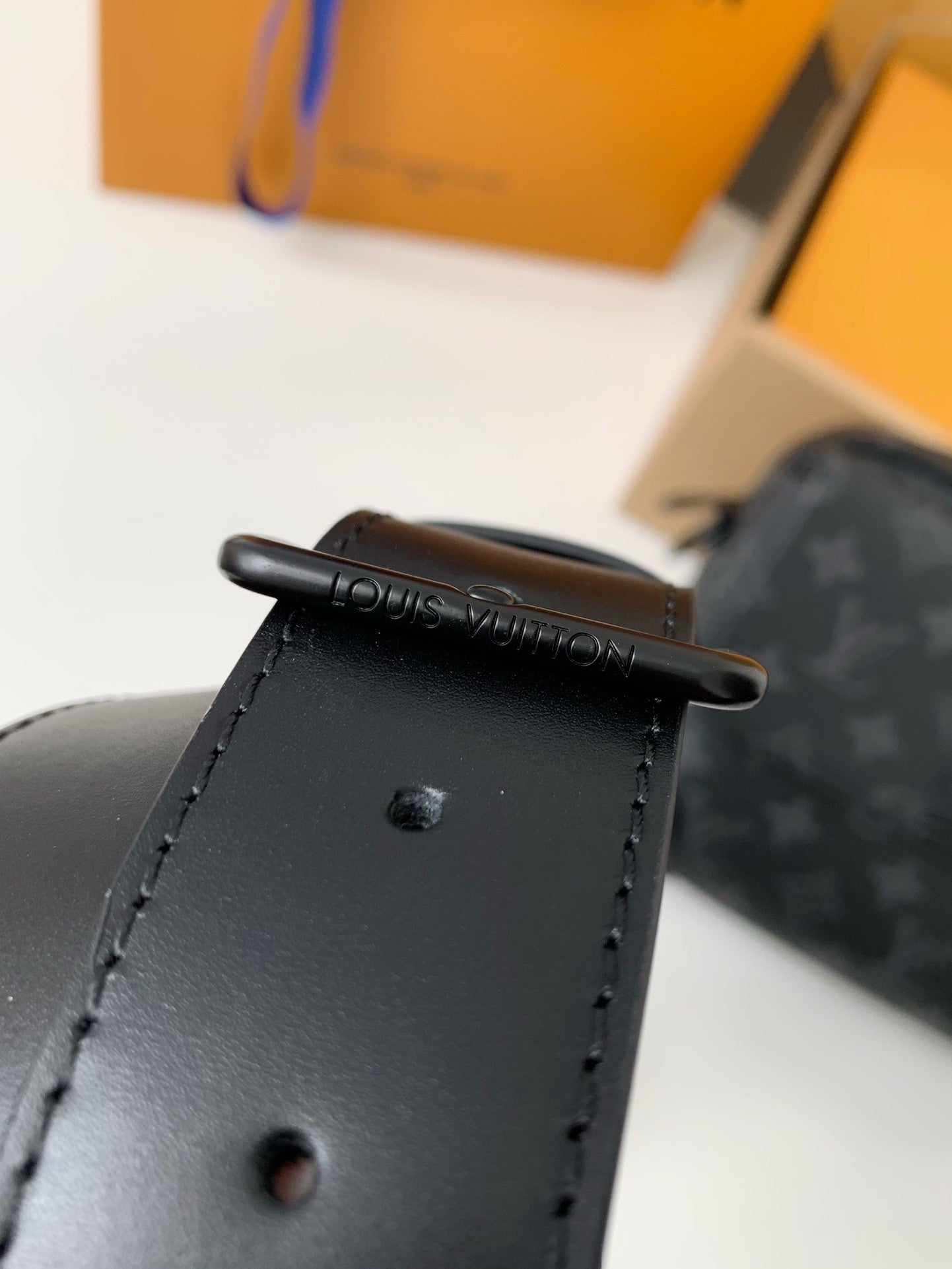 Steamer Messenger Bag