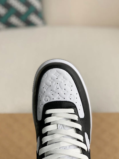 Trainer x Air High Sneaker