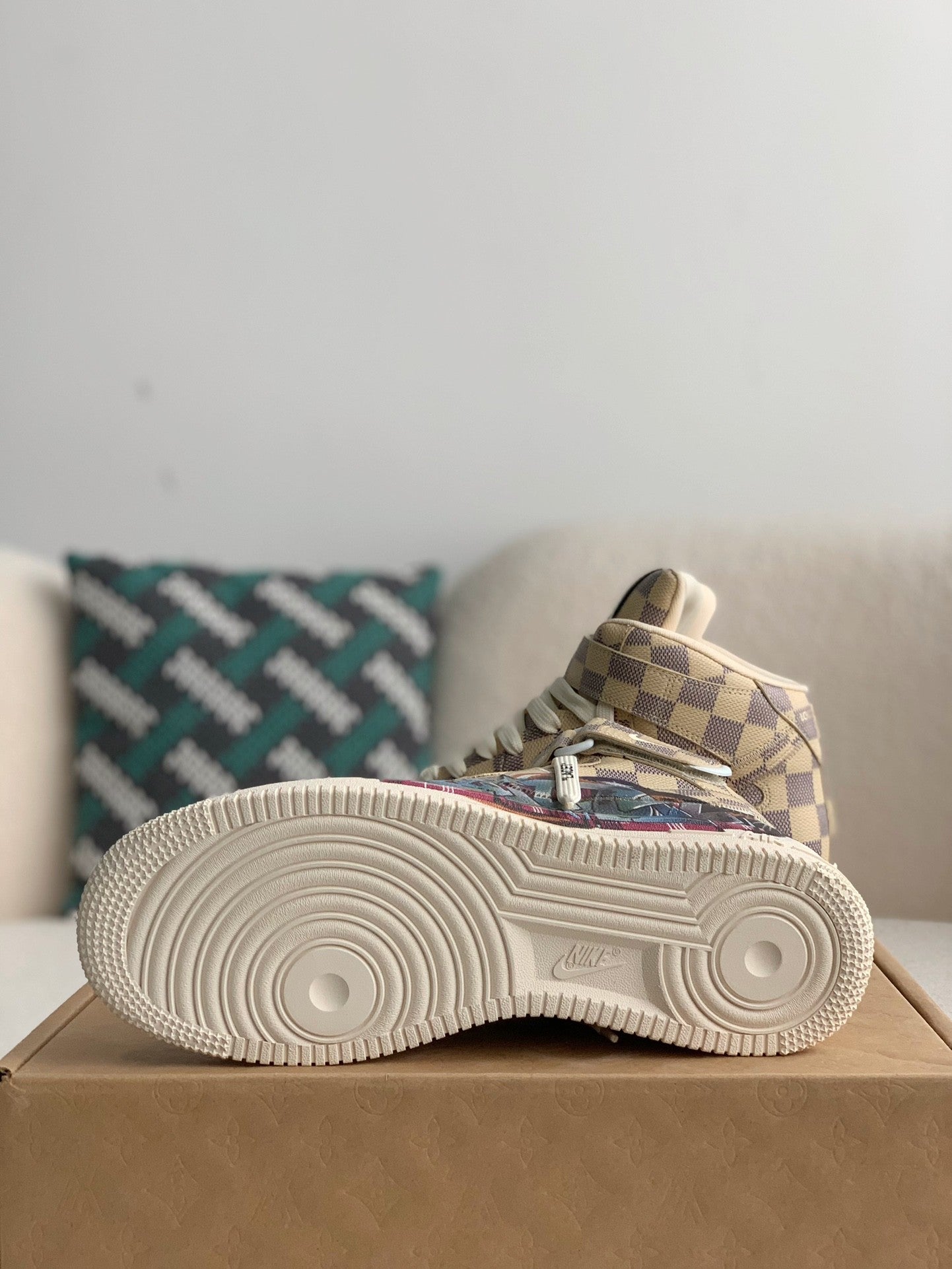 Trainer x Air High Sneaker