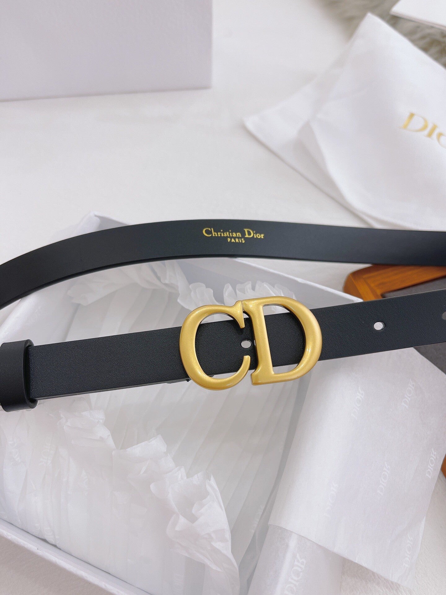 CD Buckle Leather Belt in Black – 25mm Width