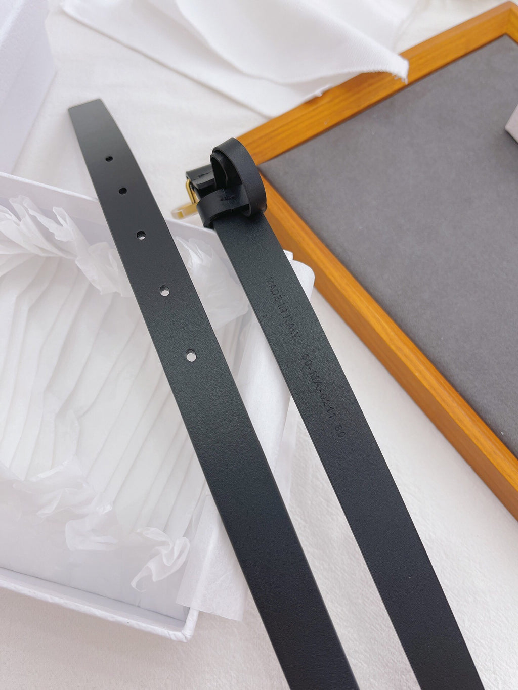 CD Buckle Leather Belt in Black – 25mm Width