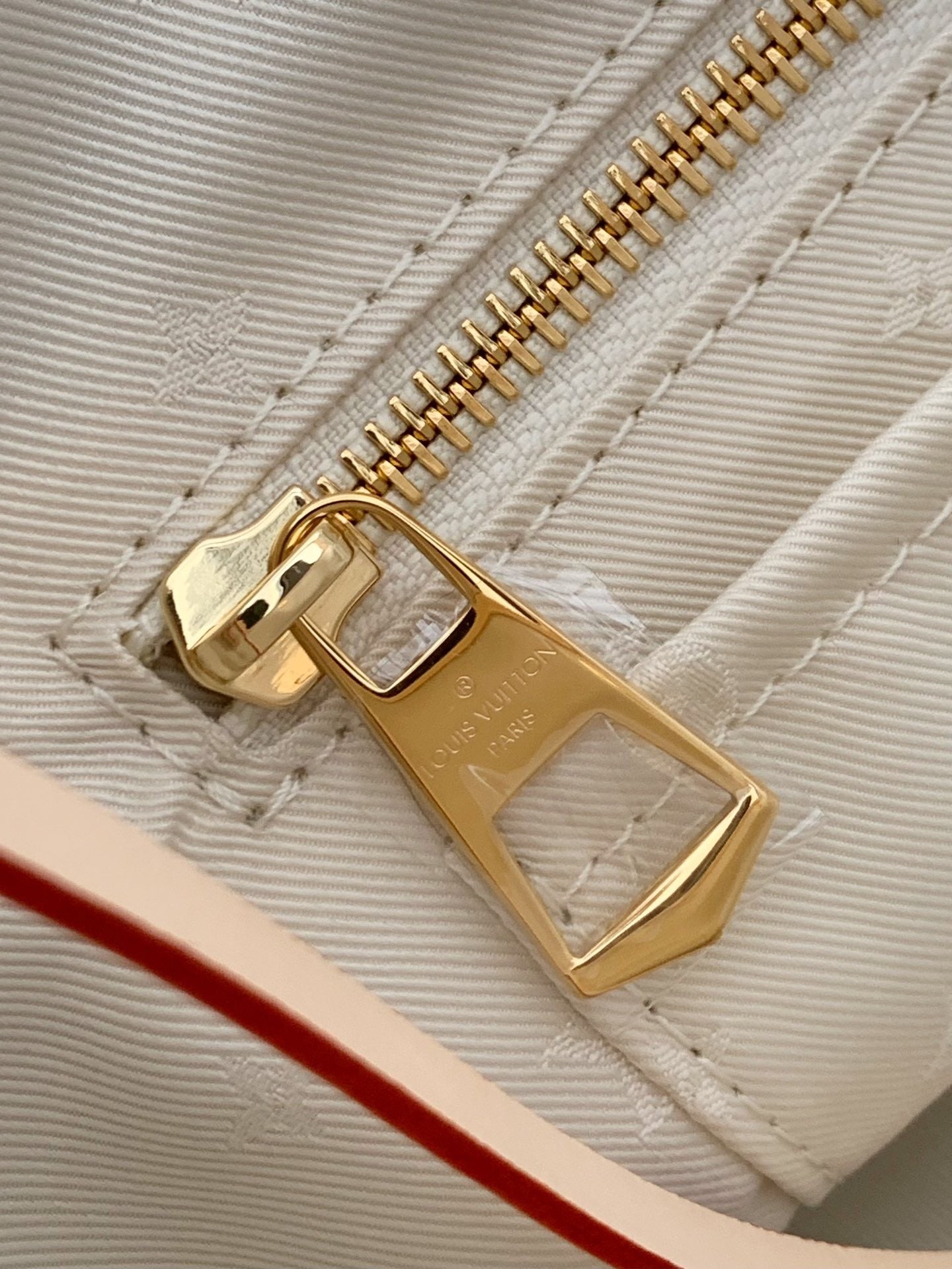 Style Carryall Small Handbag